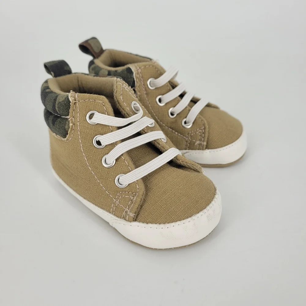 Carter's Baby Shoes Camo/Brown Size 0-3m